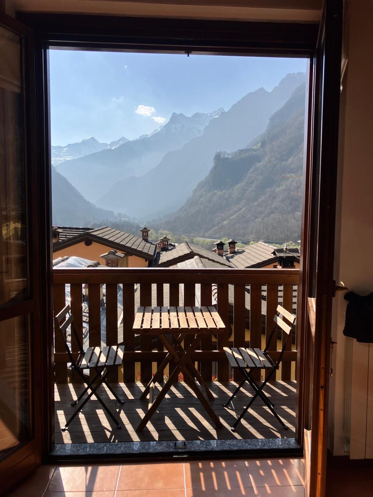Finestra Sulle Alpi Orobie Apartamento Valbondione Exterior foto